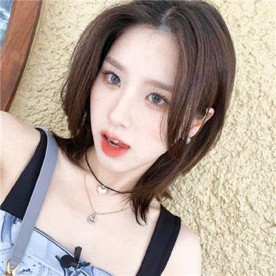 在切瑟尔海滩上